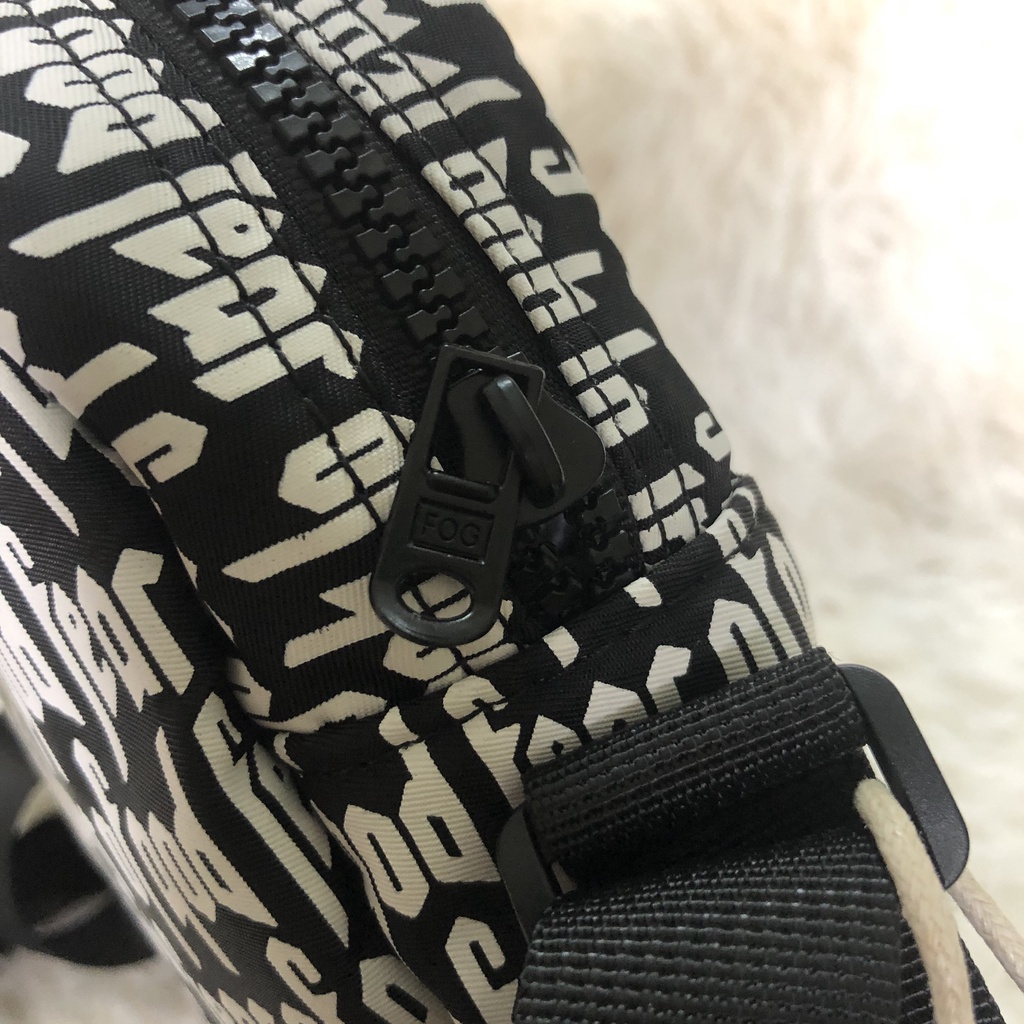 Túi Essentials_size21 nam nữ trắng đen chất vải dầy dặn
