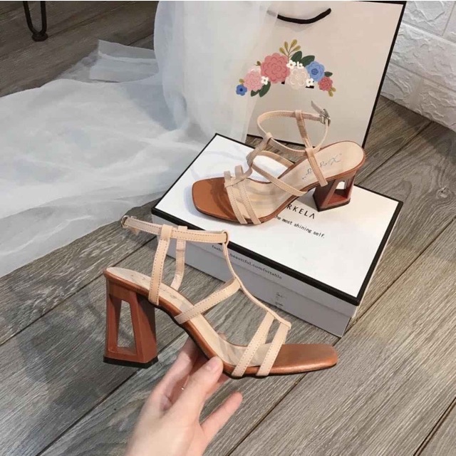Giày cao gót nữ màu nude 7 phân, đế vuông khoét lỗ, phối dây thời trang sang trọng OCNHI18