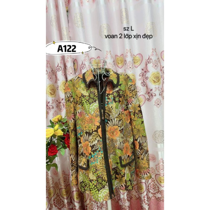 áo khoác voan hoa size L. A122