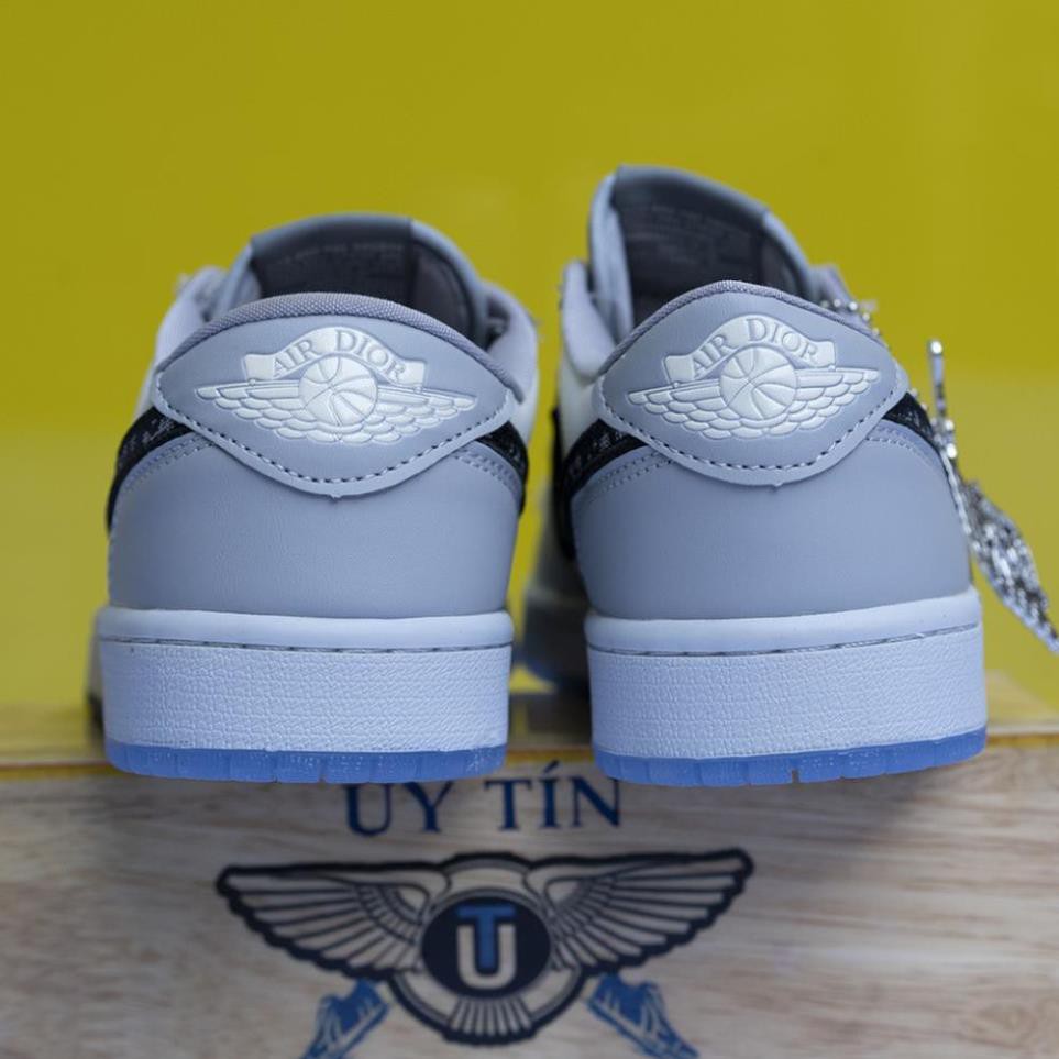 Giày 𝐉𝐨𝐫𝐝𝐚𝐧 𝐝𝐢𝐨𝐫 ⚡️𝐒𝐢ê𝐮 𝐑ẻ⚡️ Giày thể thao 𝐉𝐨𝐫𝐝𝐚𝐧 cổ cao, 𝐉𝐨𝐫𝐝𝐚𝐧 cổ thấp màu xám đế 𝐝𝐢𝐨𝐫 cực chất | BigBuy360 - bigbuy360.vn