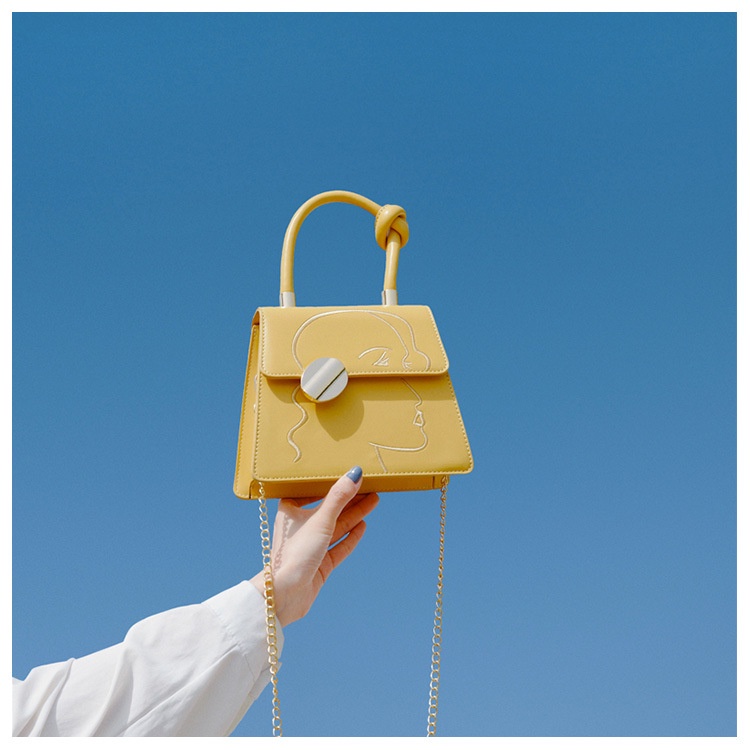 Túi Xách Đeo Vai Họa Tiết Thêu Thời Trang Mới 2022 Cho Nữ