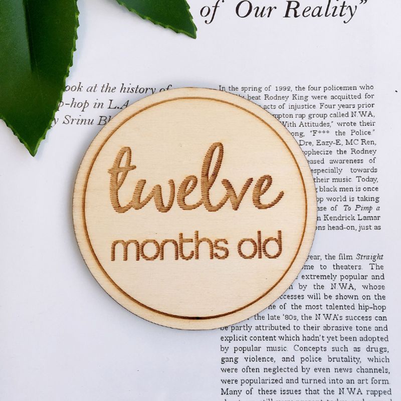 Set 12 Tấm Thẻ Đánh Dấu Cột Mốc Phát Triển Theo Tháng Làm Phụ Kiện Chụp Ảnh