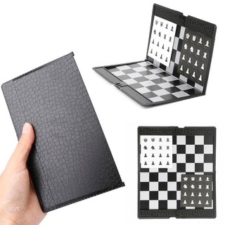 Bộ Bàn Cờ Vua Quốc Tế Gấp Gọn Bỏ Túi Tiện Dụng