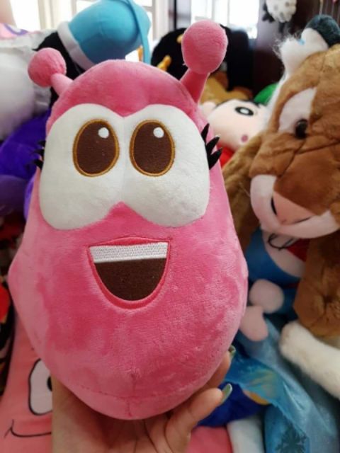 Gấu bông sâu Larva hồng