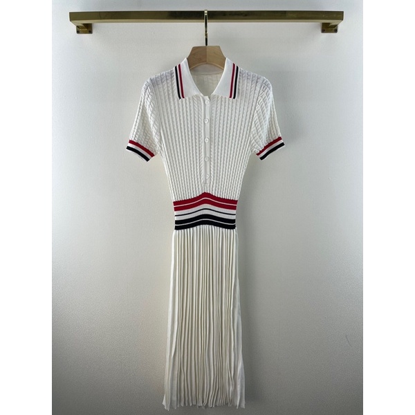 Đầm len ngắn tay dáng suông chân váy xếp ly thương hiệu Thom Browne cao cấp chất liệu mềm mại