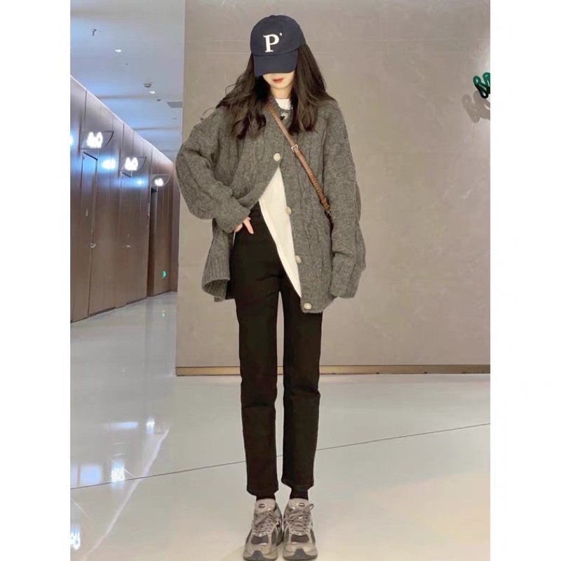 Quần Jean Ống Đứng Màu Đen Chất Jean Co Giãn