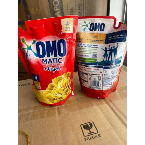 Nước giặt omo comfor 1kg2..