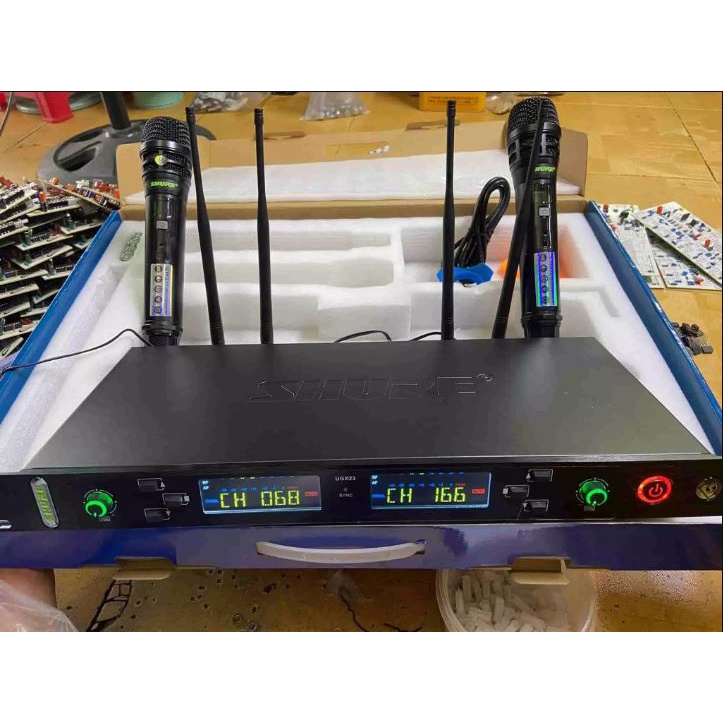 Micro Karaoke Không Dây Shure UGX23 - Hàng Chuẩn Loại 1 Phiên Bản Nâng Cấp Của UGX21, 4 râu bắt sóng cực mạnh