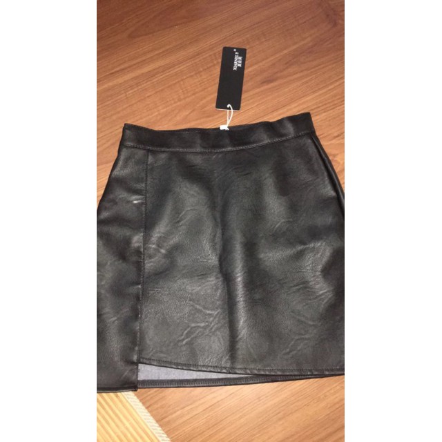 ORDER Chân váy da ngắn (ảnh thật sau) | BigBuy360 - bigbuy360.vn