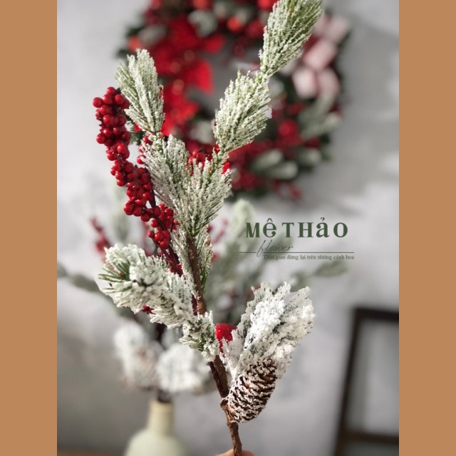 (Giá Tại Xưởng) Cành hoa Noel Trang Trí Giáng Sinh, Decor Phòng Khách, Shop, Studio của Mê Thảo Flower