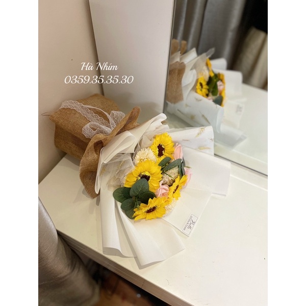 Bó hoa hướng dương mix hồng sáp, cẩm chướng