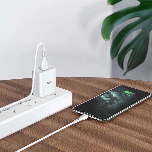 Củ Sạc Nhanh HOCO C81 Sạc Nhanh 2.1A 1 Cổng Sạc Usb Chất Liệu Pvc An Toàn Dành Cho Iphone SAMSUNG Huawei Xiaomi Oppo