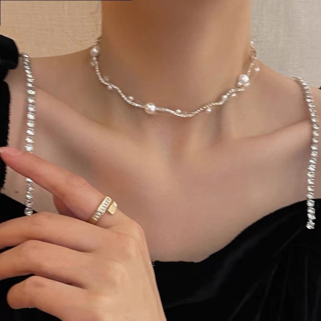 Vòng Cổ Bằng Xốp Đính Ngọc Trai Nhân Tạo Cao Cấp Thời Trang Sang Trọng Dành Cho Nữ