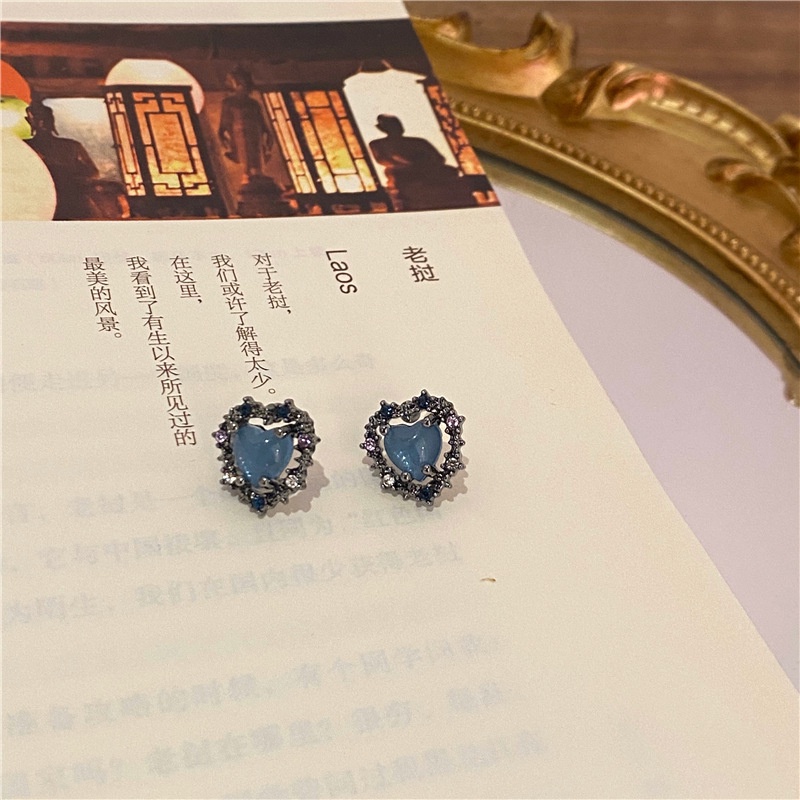 Khuyên Tai Hình Trái Tim Phong Cách Retro Thời Trang Mới 2022