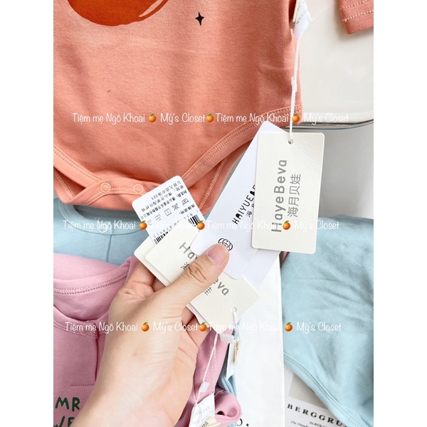 Body chip dài tay kèm mũ hoạ tiết quả cam