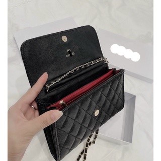 Túi cầm tay dáng ví kèm dây đeo chéo size 20 tag chữ nổi