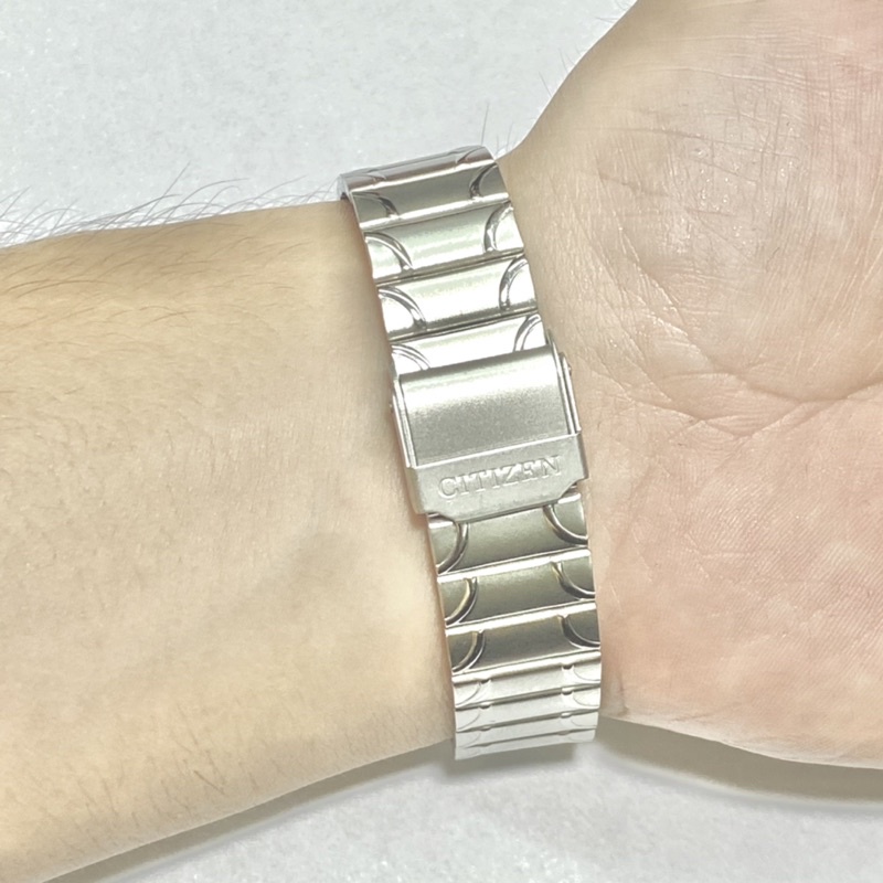 Dây đồng hồ nam nữ kim loại thép không gỉ.