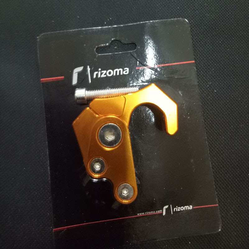 Móc treo đồ xe Robot RIZOMA trang trí xe chất DTT