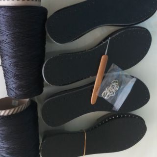 Combo đế giày, sợi dù, kim móc