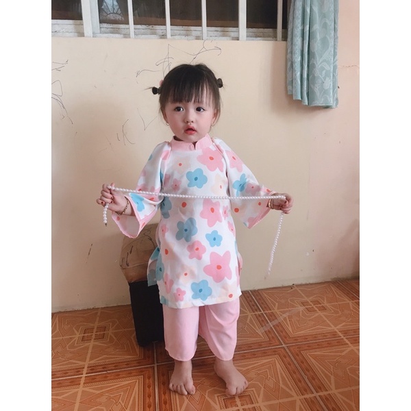 Áo Dài Cách Tân Hoa Đào Hồng Cho Bé Gái Kèm Mấn Cực Xinh, Áo Dài Tết Cho Bé.