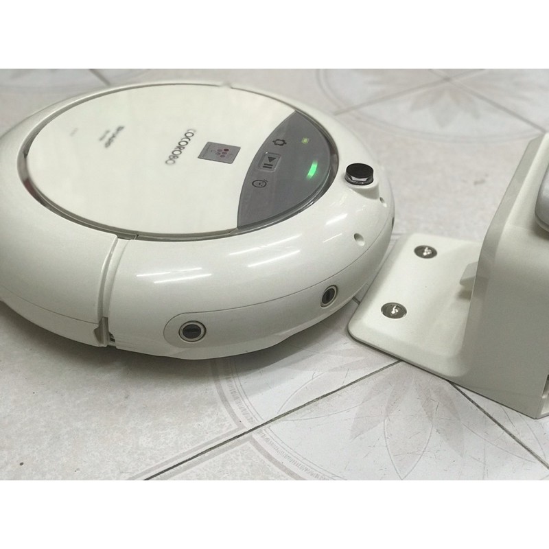 Robot quét nhà sharp v70