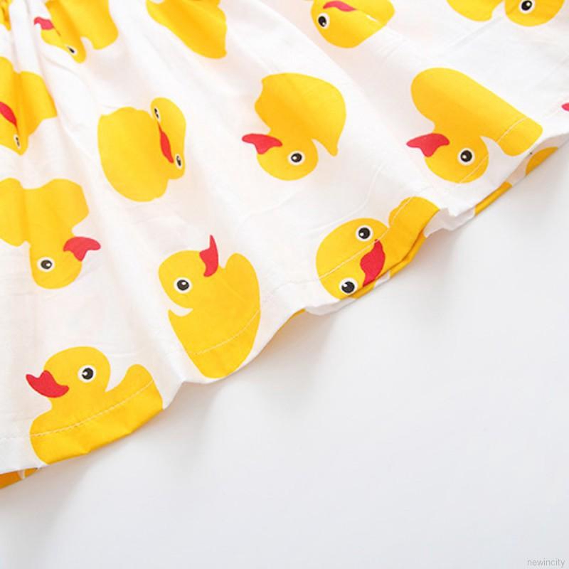 Bộ quần áo gồm 2 món áo không tay hình vịt vàng dễ thương + quần cho bé gái