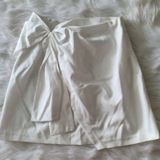 Chân váy + quần váy ELLY