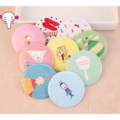 gương mini cầm tay phong cách Hàn