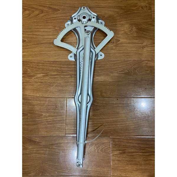 Compa lên kính Mitsubishi Zinger, Pajero sport, Outlander