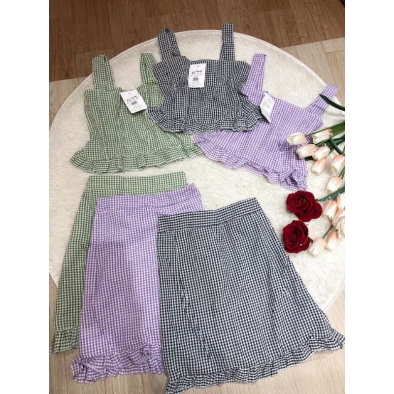 Set áo croptop 2 dây kèm chân váy bèo HS