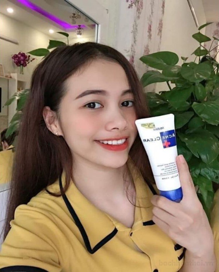 Sữa rửa mặt dành cho da mụȵ Mistine Acne Clear Facial Foam Thái Lan