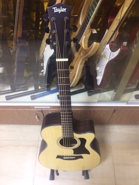 Guitar Taylor Handmade