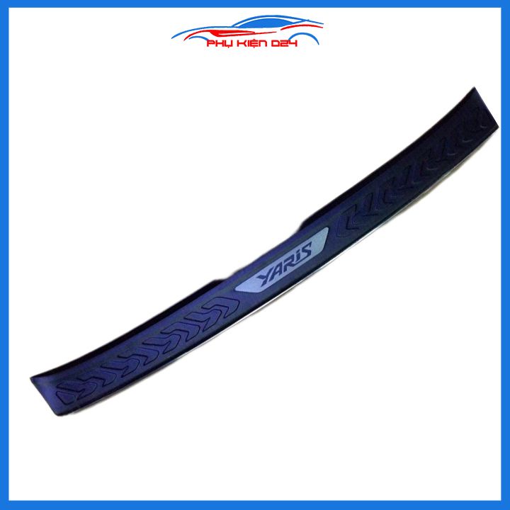 Ốp chống trầy cốp ngoài nhựa đen Yaris 2019-2020-2021-2022-2023 dán cốp sau chống xước trang trí xe