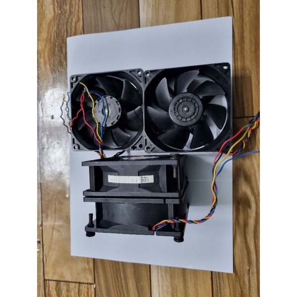Quạt DC 12V  0.55A- 1A 9x9x3cm (Hàng rã máy tính)