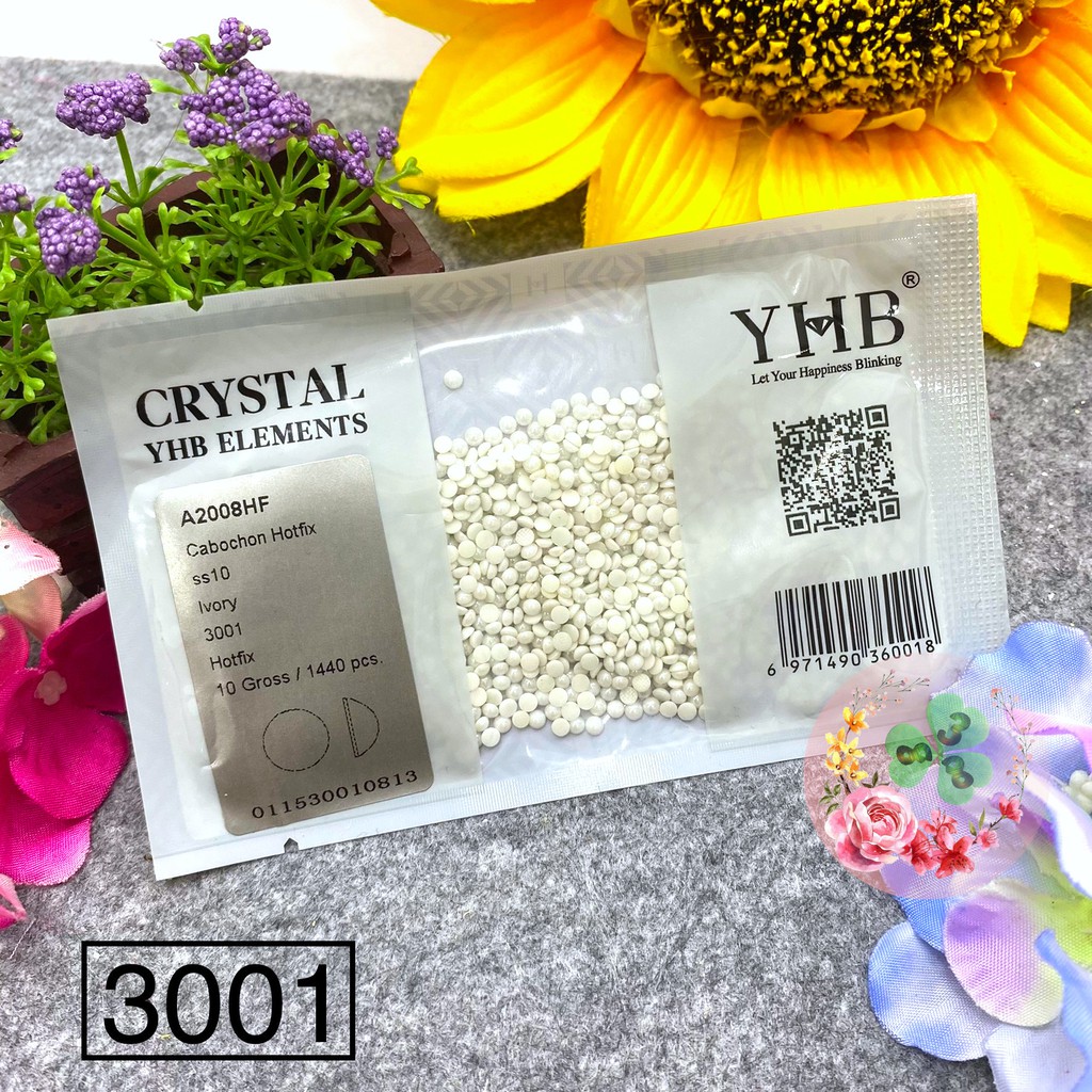 Mã YHB 3001 - Trai nửa màu trắng nhiều size , chuẩn chất lượng, đính dán móng, làm nhụy hoa siêu sang chảnh.