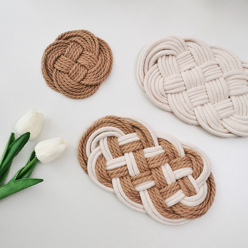 Tấm lót bàn ăn cách nhiệt phong cách Bắc Âu tiện lợi cho nhà bếp