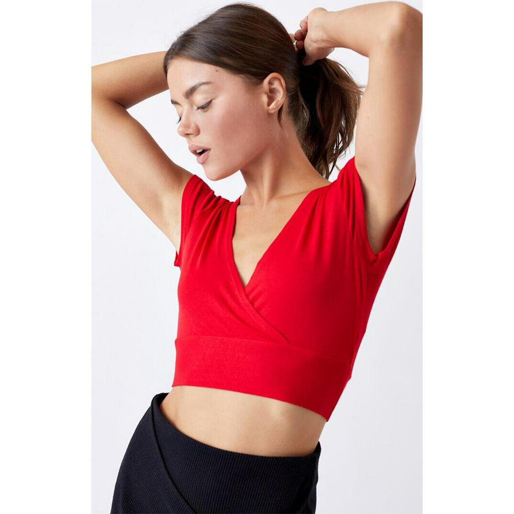 Áo croptop hở lưng sau cột dây nơ ME TO W3