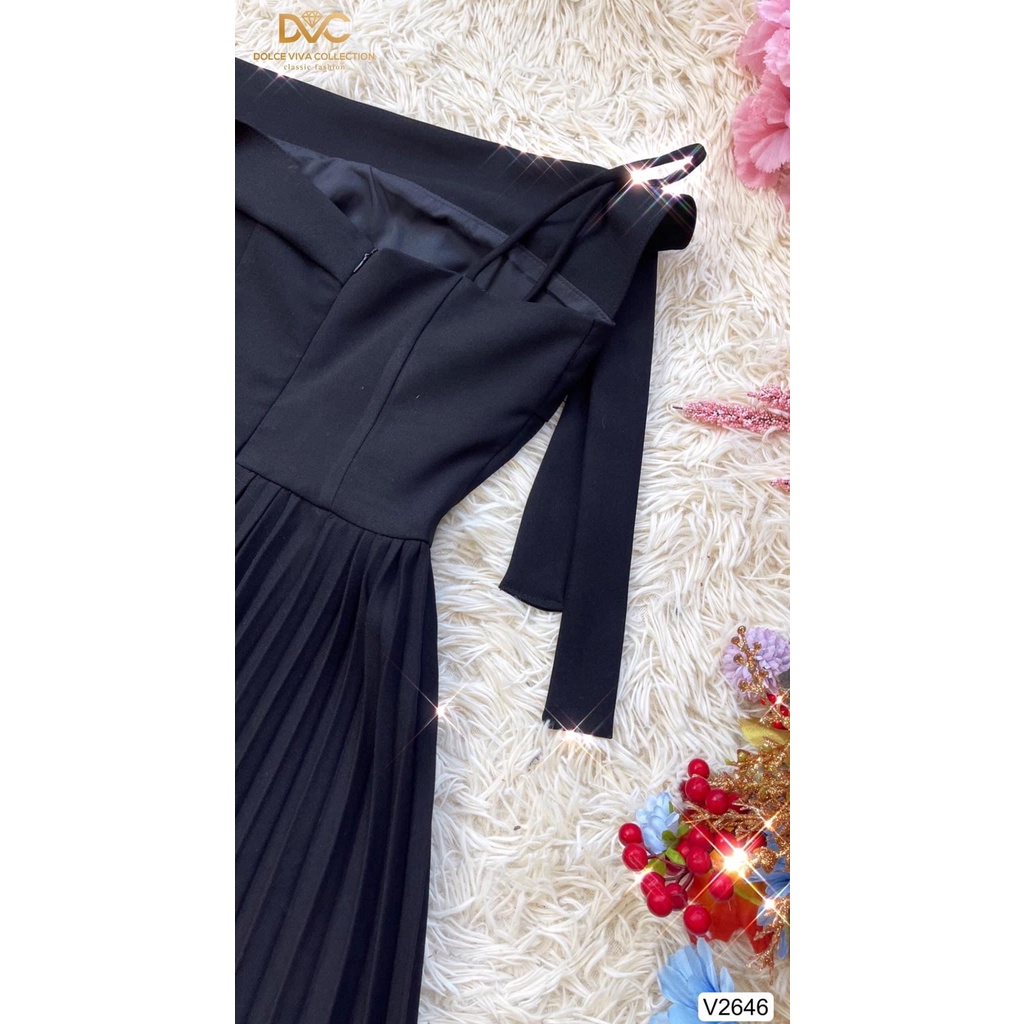 V2646 - váy đen xoè xếp ly