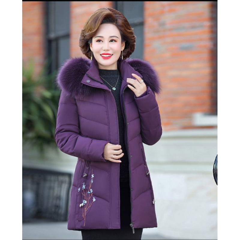 Áo khoác phao nữ trung niên