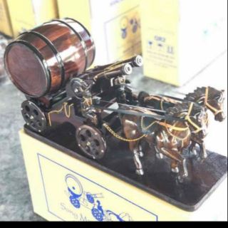 Xe Ngựa kéo trống gỗ đựng rượu