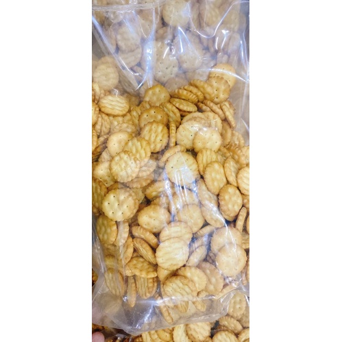 bánh quy mặn Việt nam (dùng làm kẹo nougat, bánh bông tuyết)