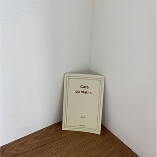 Sổ cafe du matin / Lamp and chair