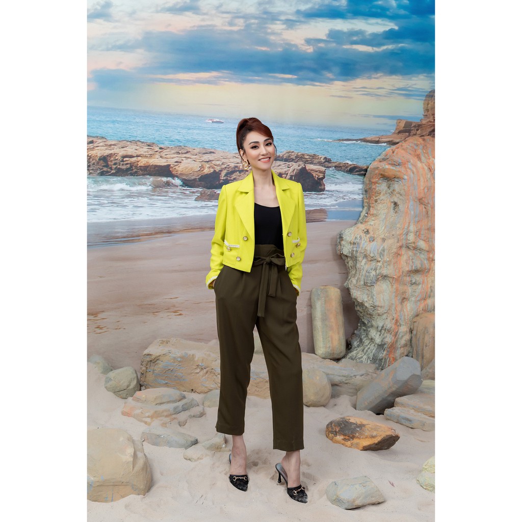 [Mã FAMALLT5 giảm 15% đơn 150k] ÁO Vest lửng nữ màu vàng neon NEVA W620093