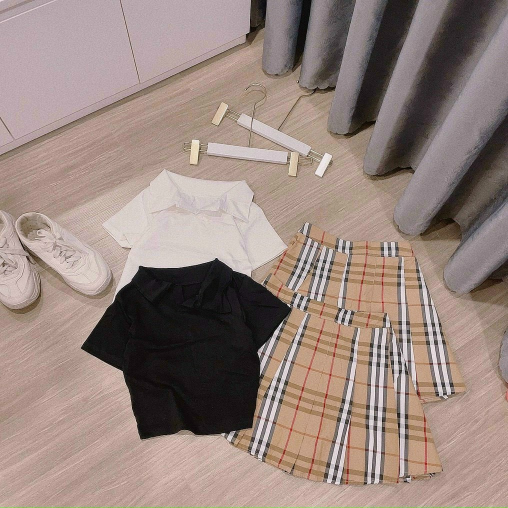 Set chân váy caro xếp ly mix áo thun trơn tay ngắn dáng croptop cổ bẻ cực năng động