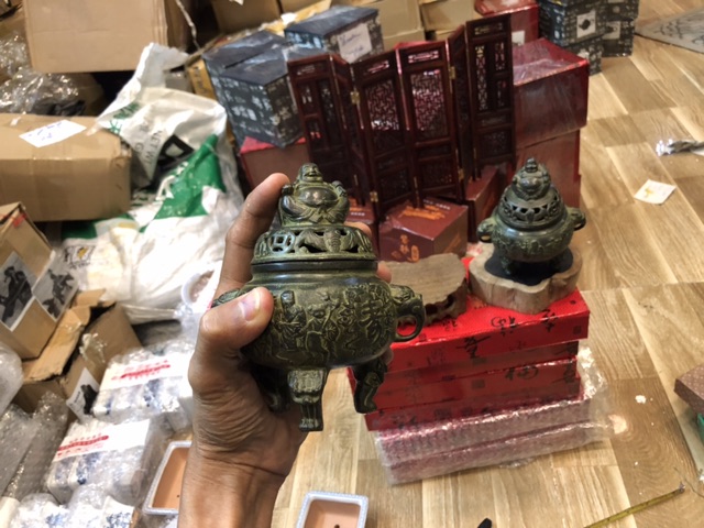 Lư xông ( hàng tầu) trầm hàng cũ- Thần Tài ngũ Phúc