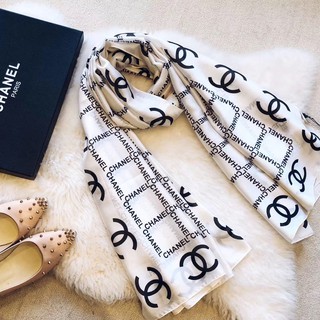 Listed Xiaoxiang Khăn Choàng Lụa Che Nắng In Họa Tiết Nổi Tiếng (Có Hộp Quà Tặng) Xiaoxiang Sang Trọng Thanh Lịch Chống Nắng Kiểu Bất Đối Xứng In Hình Vẽ