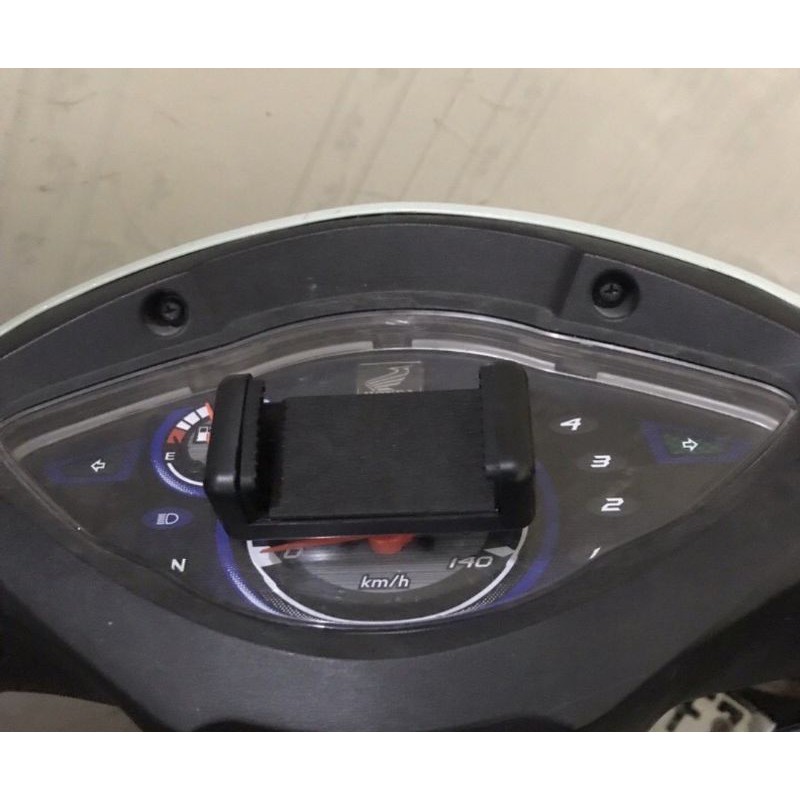 kẹp điện thoại  xe máy nhỏ gọn. | BigBuy360 - bigbuy360.vn