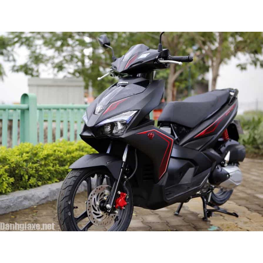 Tấm ốp yếm ốp cạnh bình xăng ab 125 2016-2019 honda