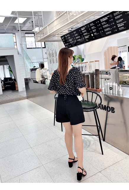 Quần váy big size màu đen xẻ 1 bên đan dây size lớn 65-100kg