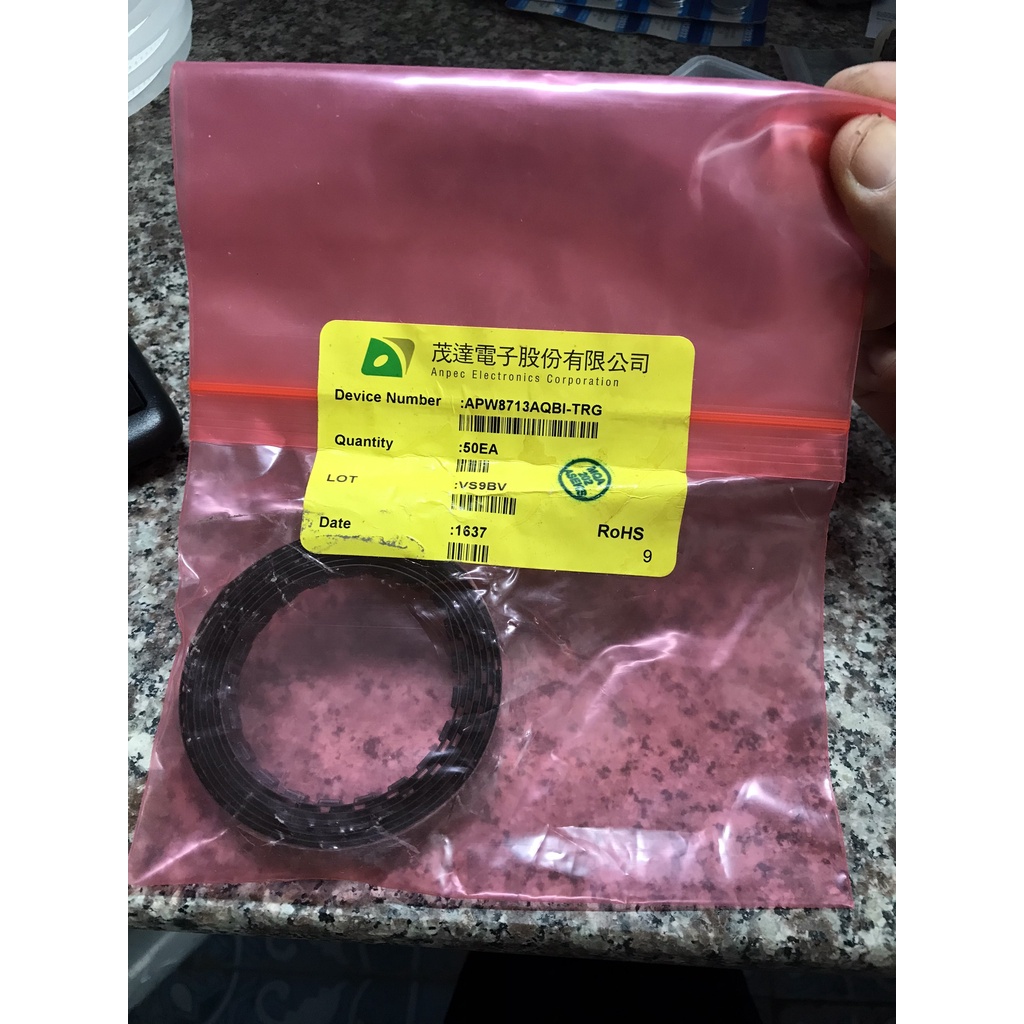 APW8713A 8713A 8713 ic nguồn trên card đồ hoạ - hàng mới nguyên bản